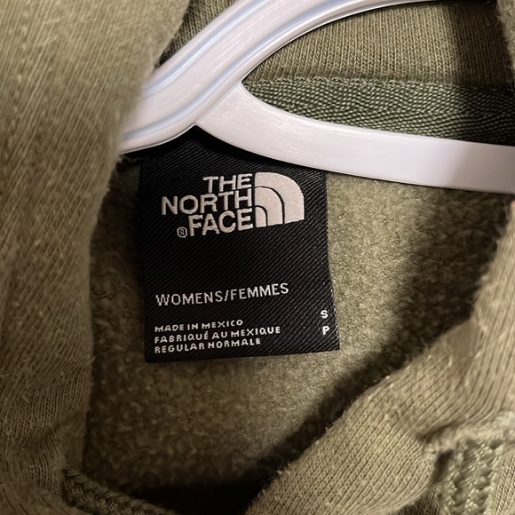 North Face Sweater - Picture 4 of 4
